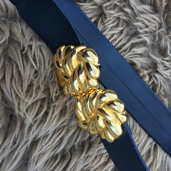 Paquette vintage buckle on black Talbots belt 42" - Picture 3 of 7